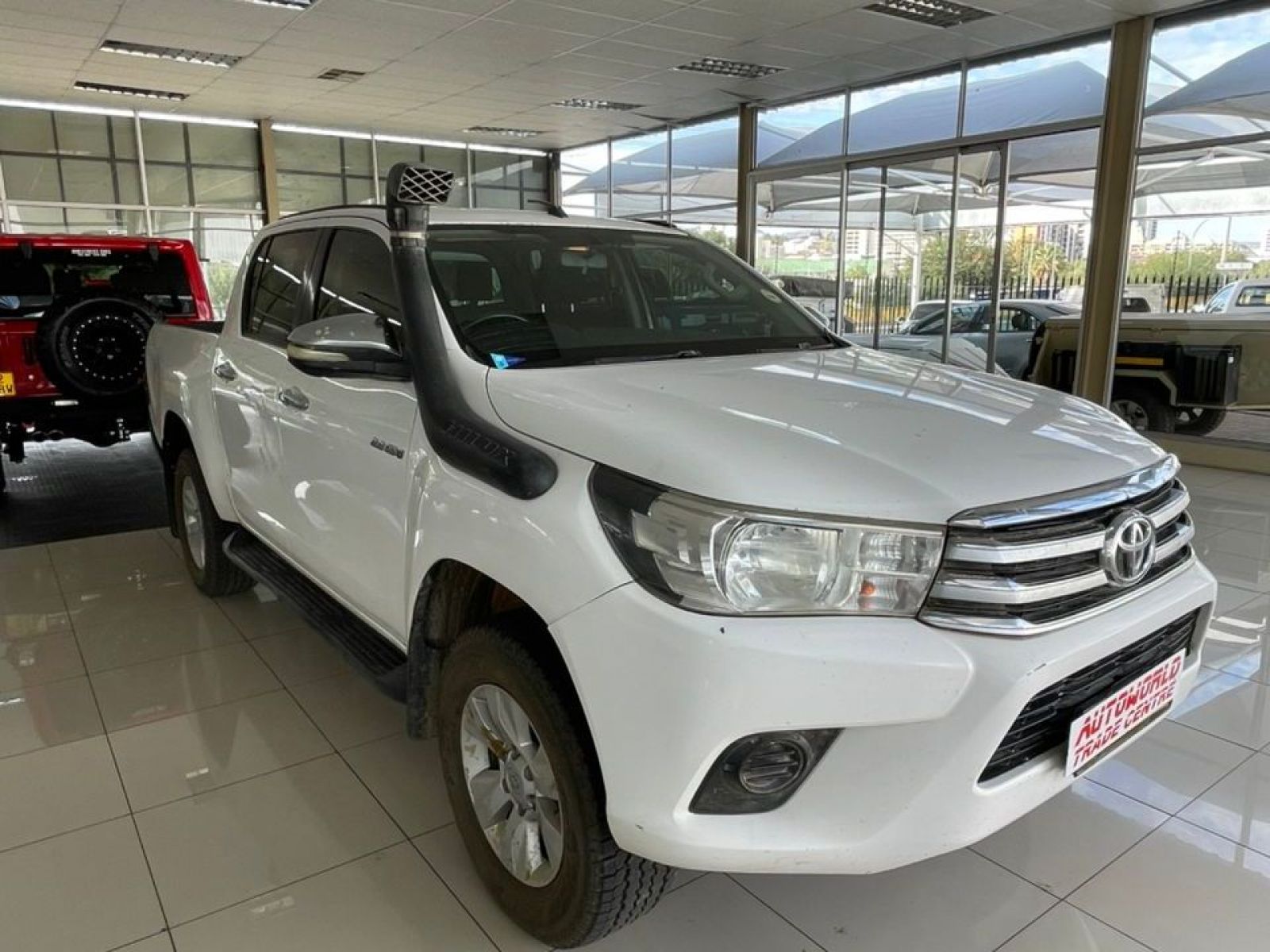 2017 Toyota Hilux photo 1