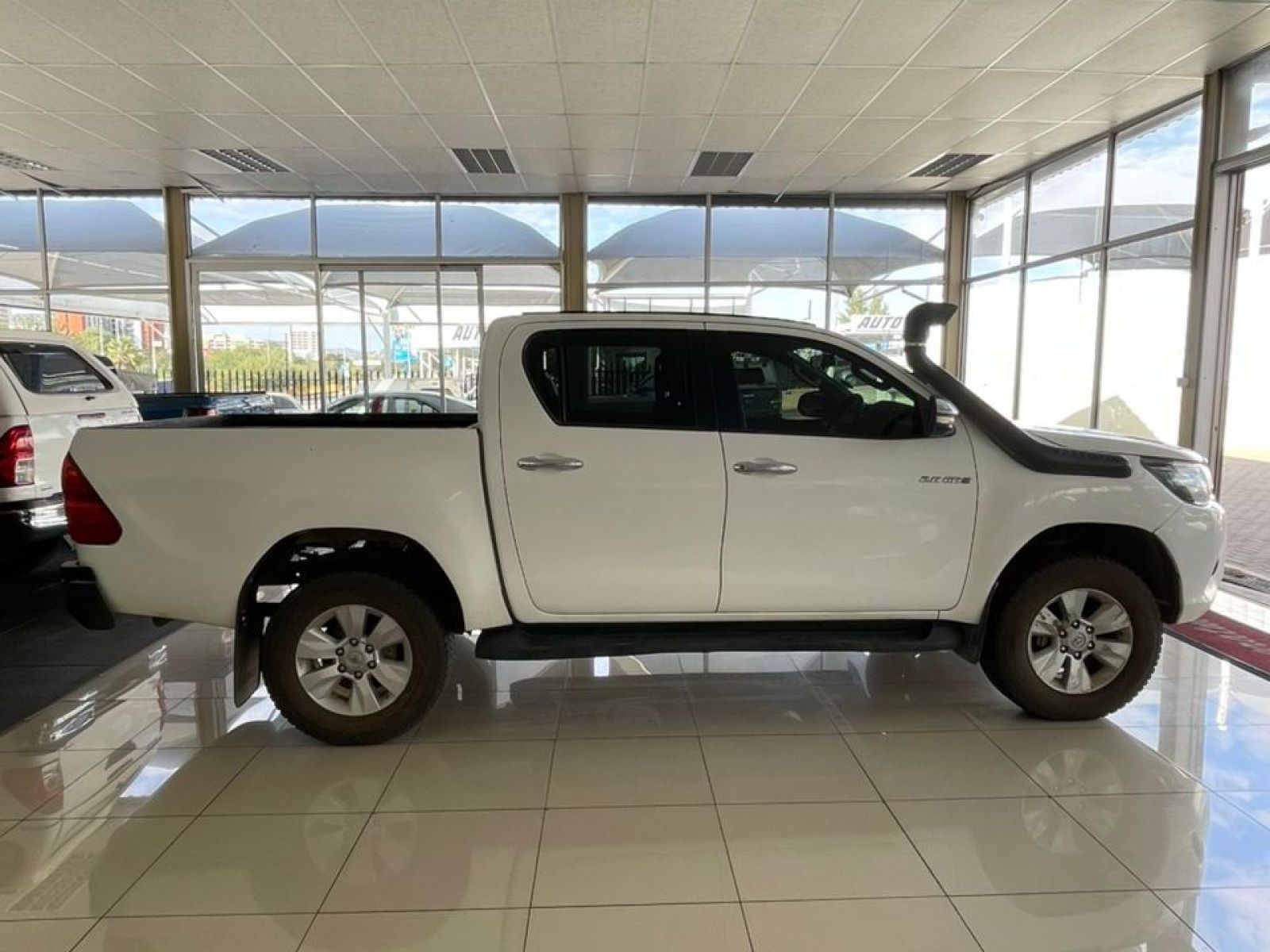2017 Toyota Hilux photo 4