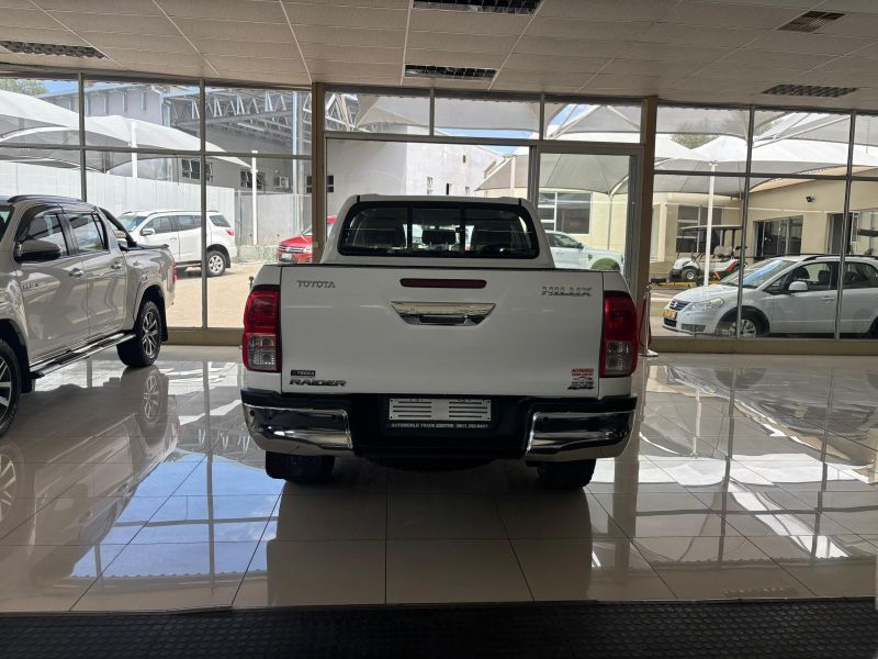 2021 Toyota Hilux photo 4