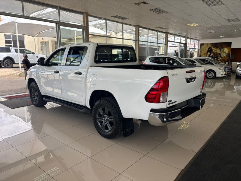 2021 Toyota Hilux photo 5