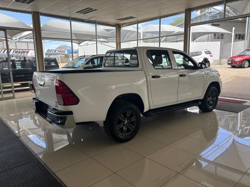 2021 Toyota Hilux photo 6