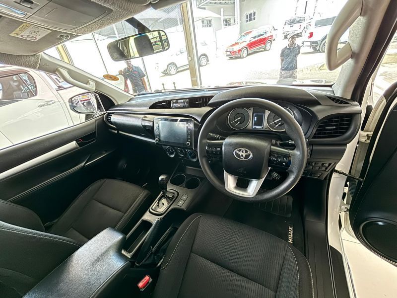 2021 Toyota Hilux photo 8