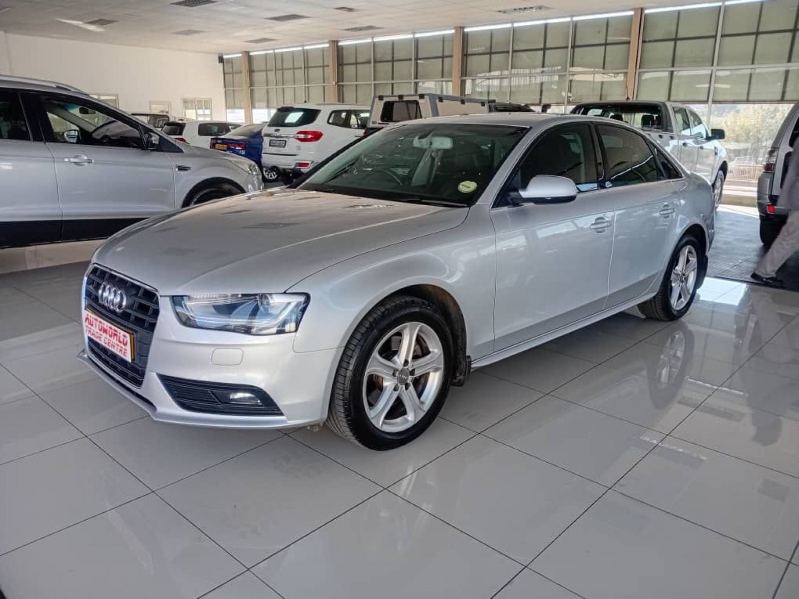 2014 Audi A4 photo 3