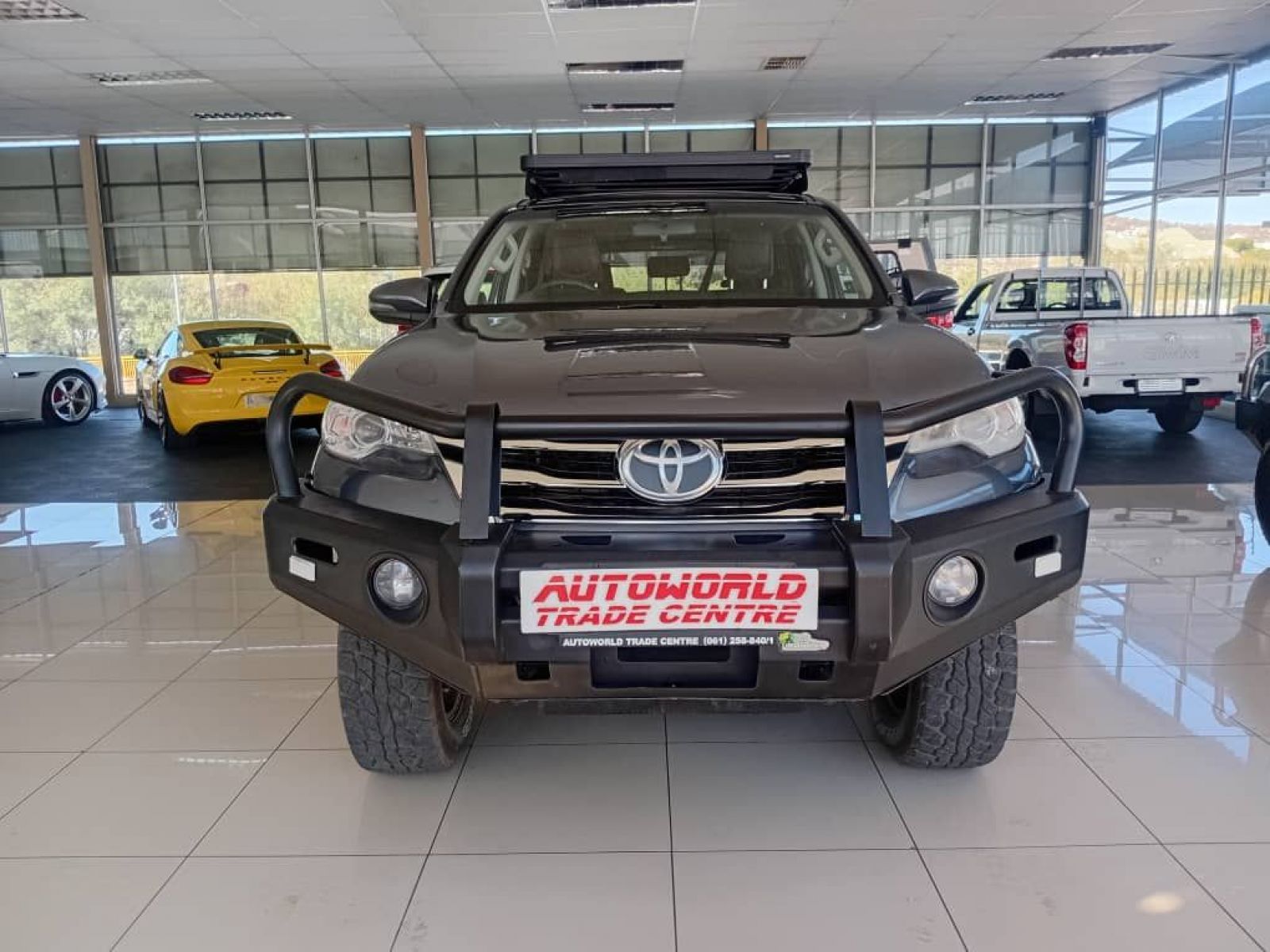 2019 Toyota Fortuner photo 2