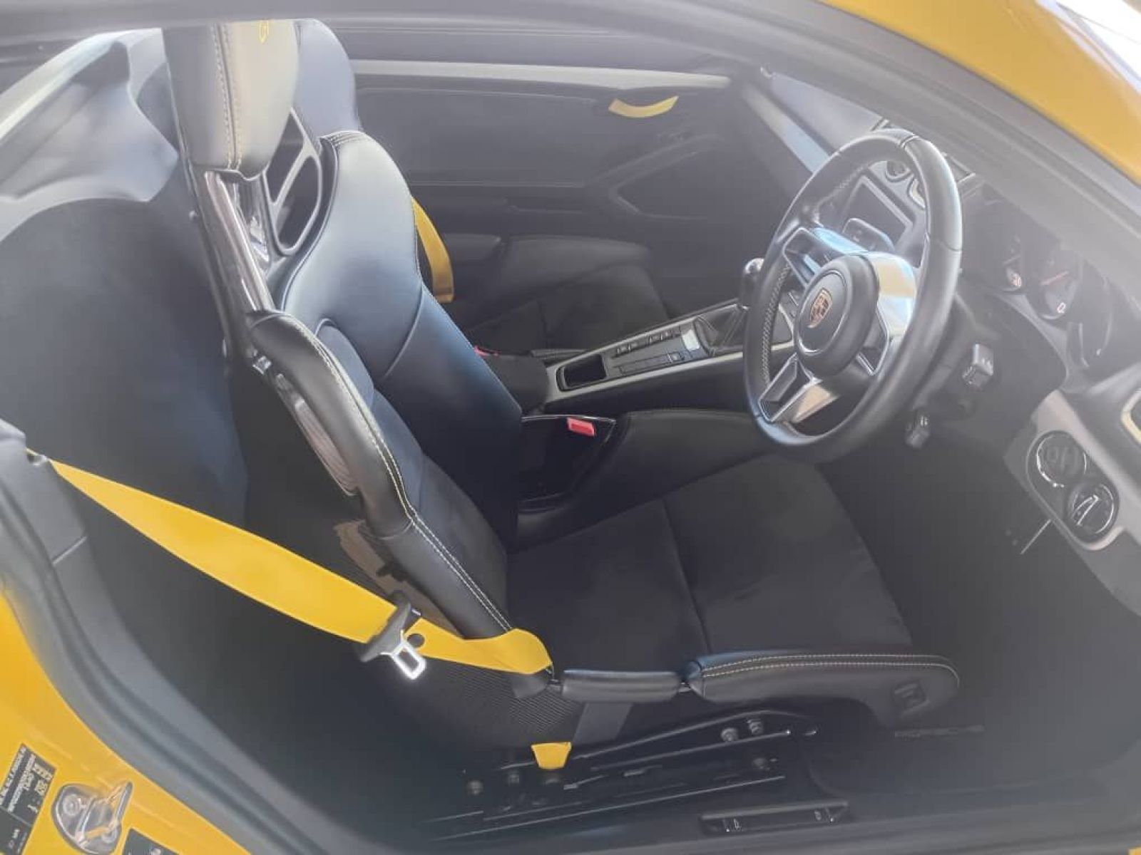 2016 Porsche Cayman photo 11