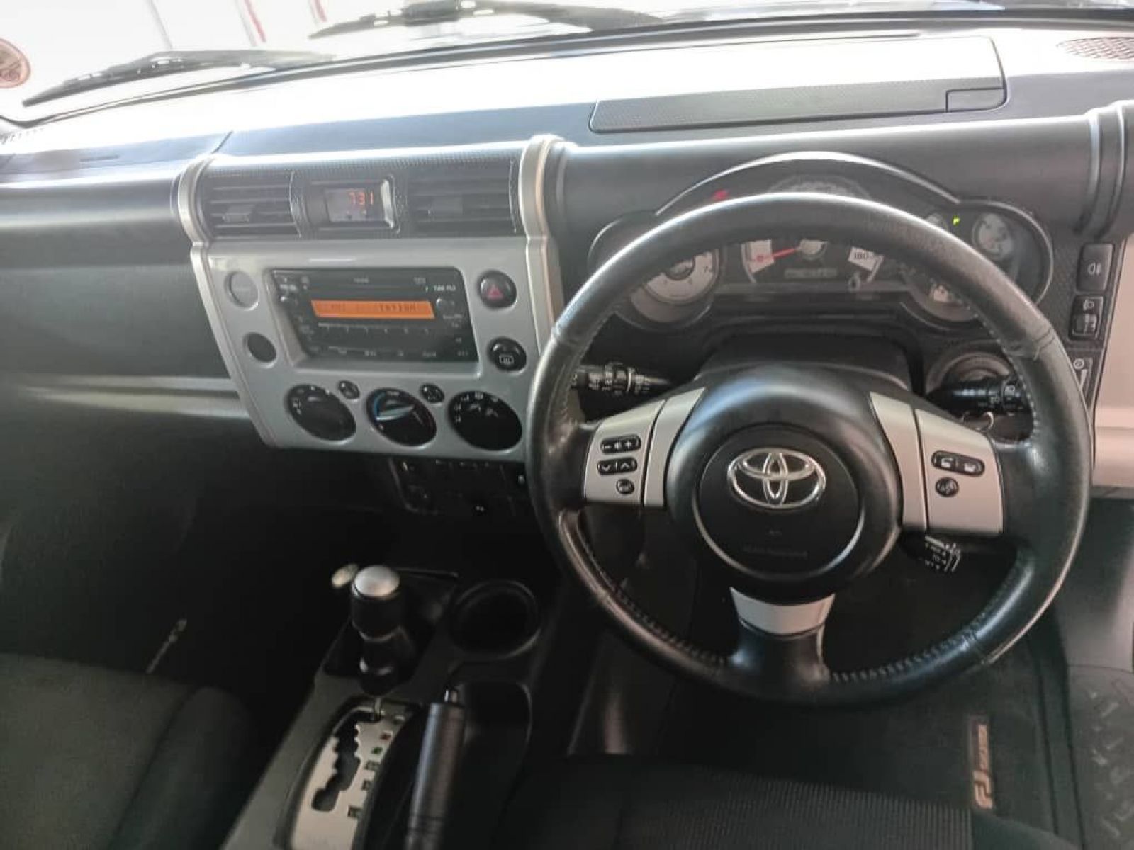 2016 Toyota FJ Cruiser photo 11