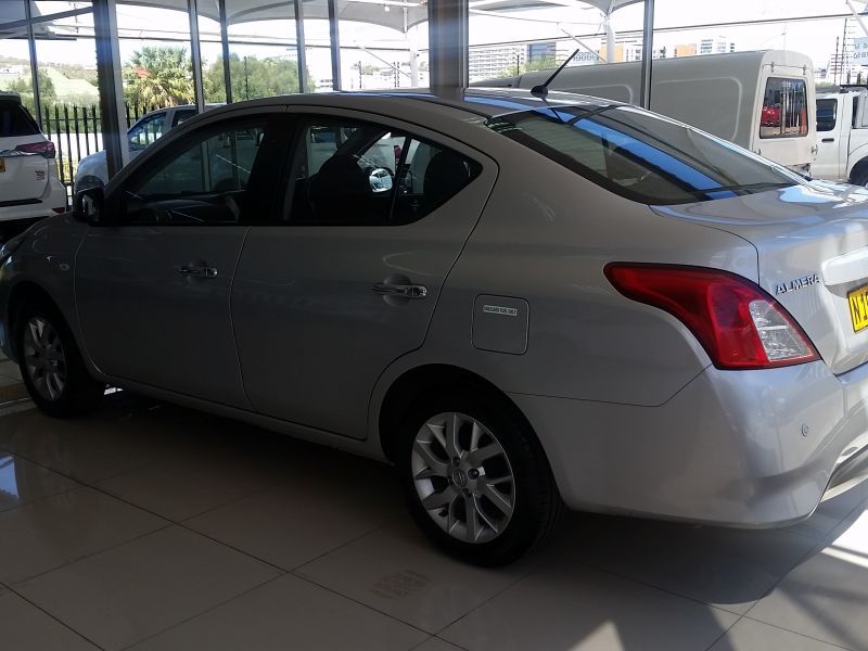 2018 Nissan Almera photo 3