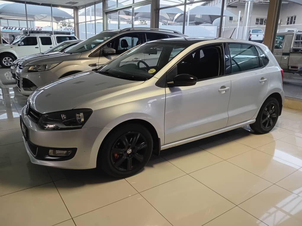 2011 Volkswagen Polo photo 1
