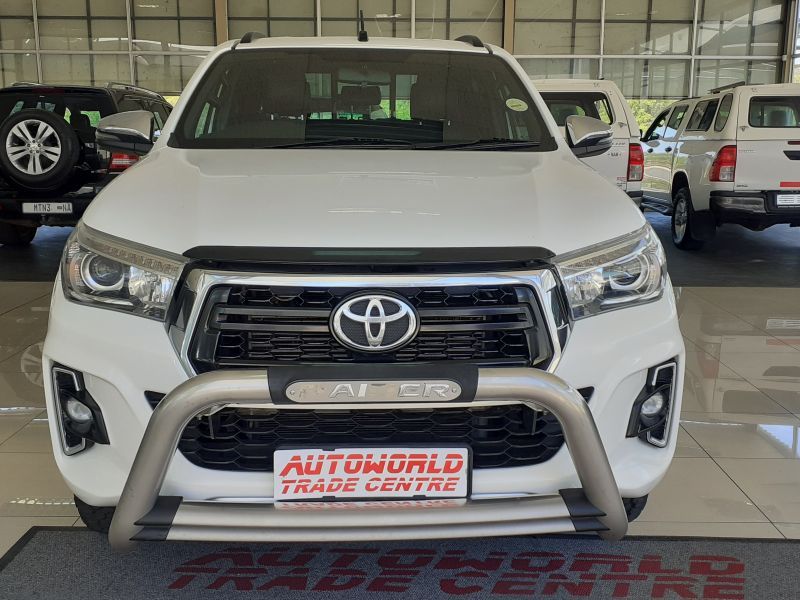 2019 Toyota Hilux photo 2