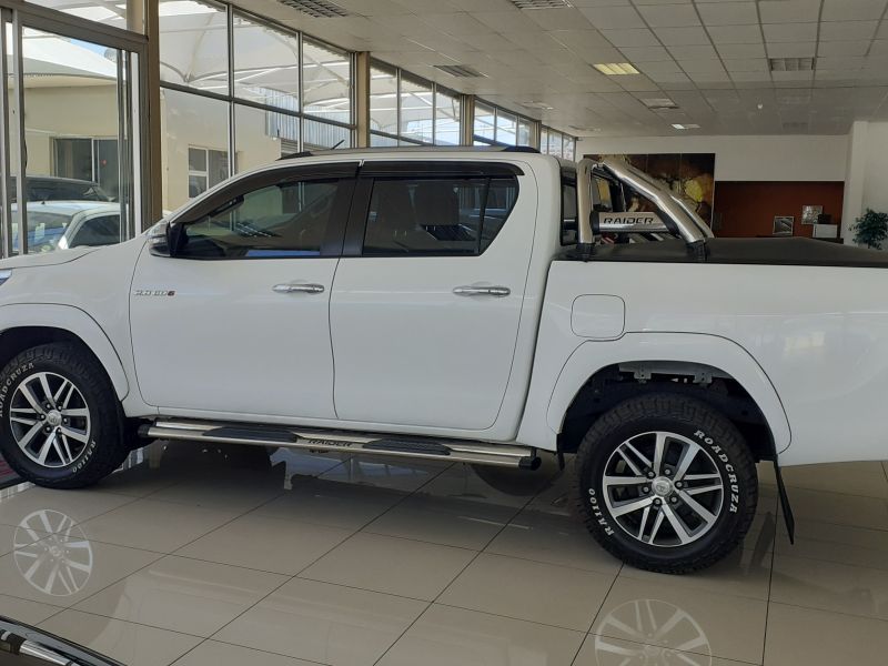 2019 Toyota Hilux photo 4