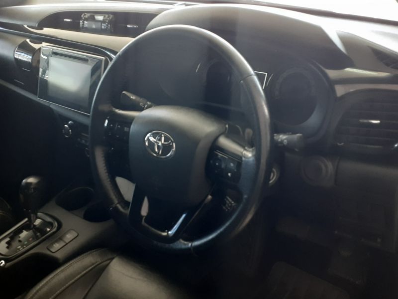 2019 Toyota Hilux photo 9