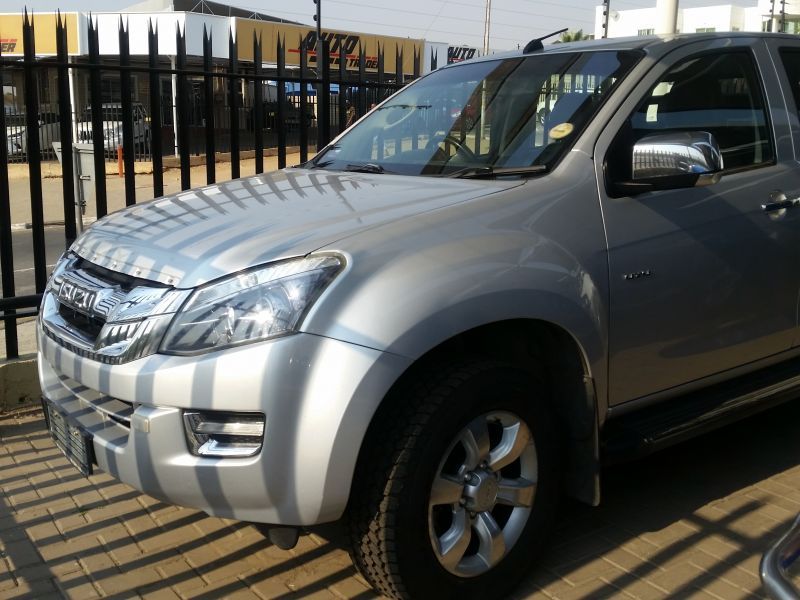 2016 Isuzu KB Series photo 1