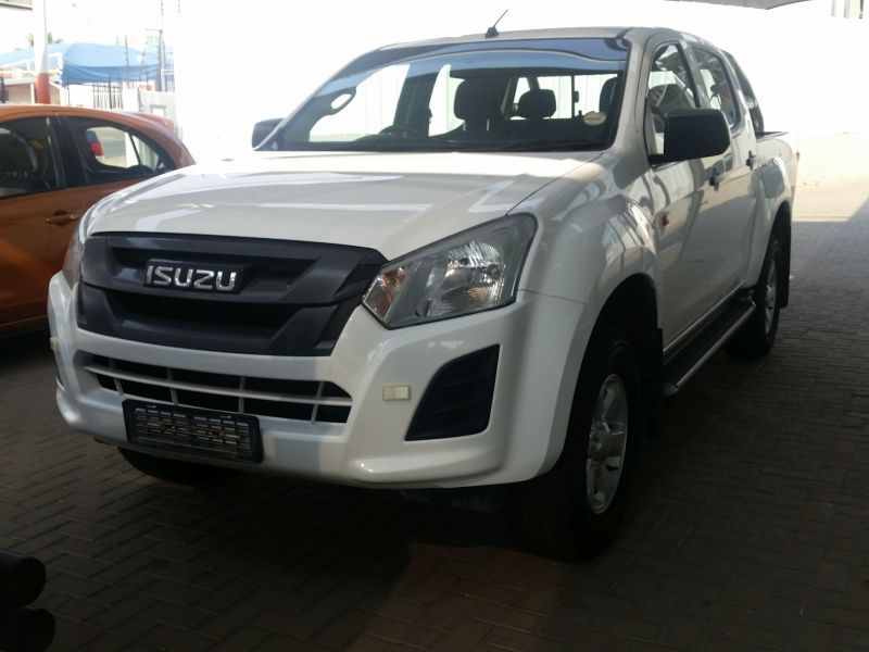 2021 Isuzu KB Series photo 1