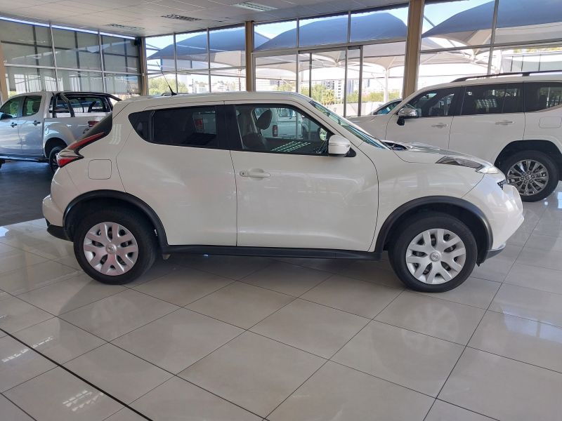 2016 Nissan Juke photo 2