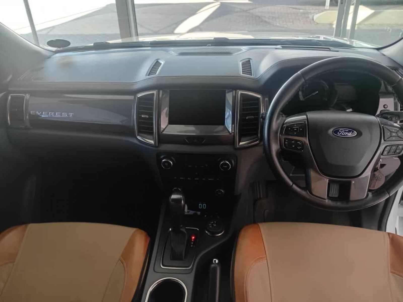 2018 Ford Everest photo 14