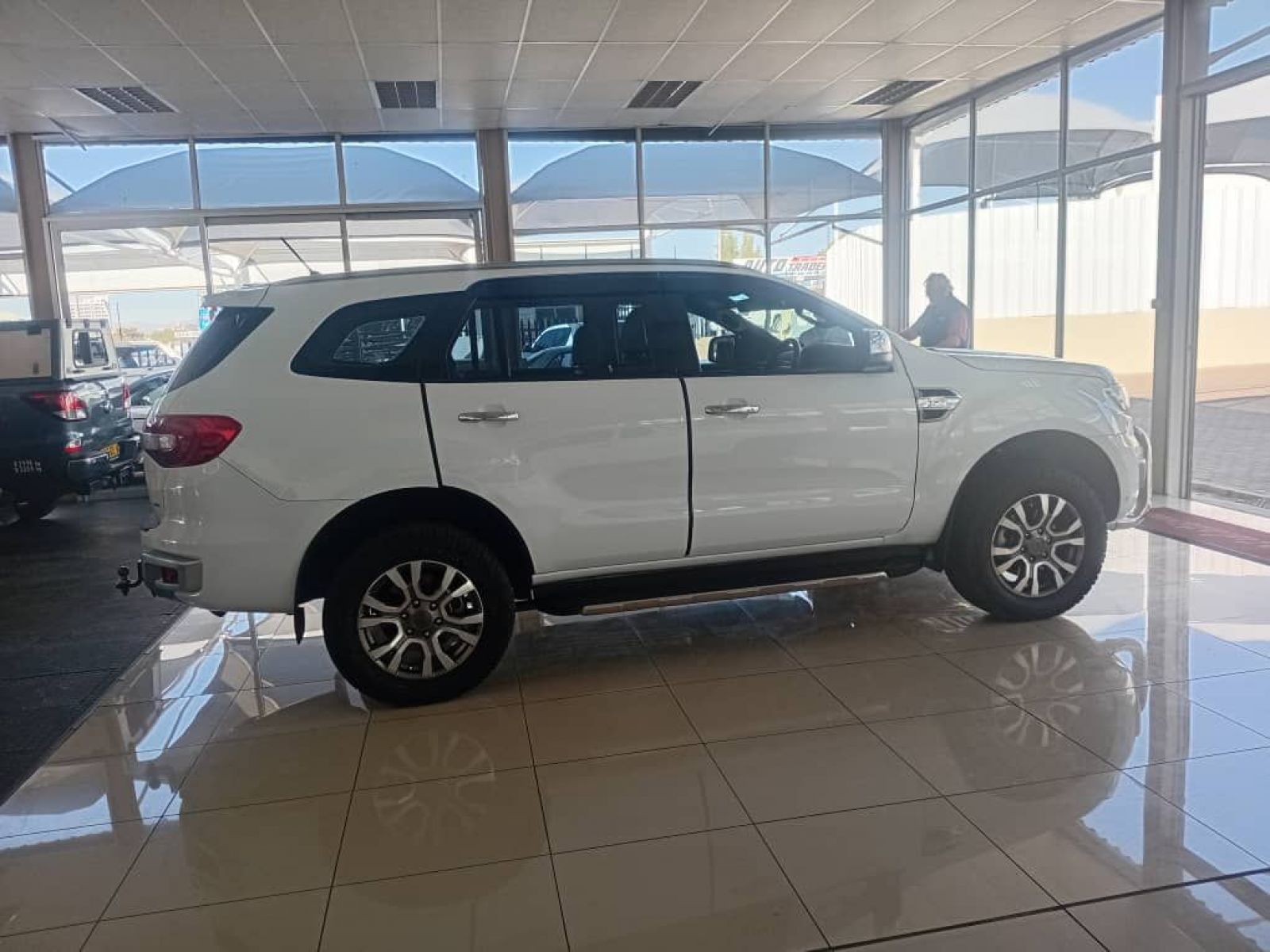 2018 Ford Everest photo 8