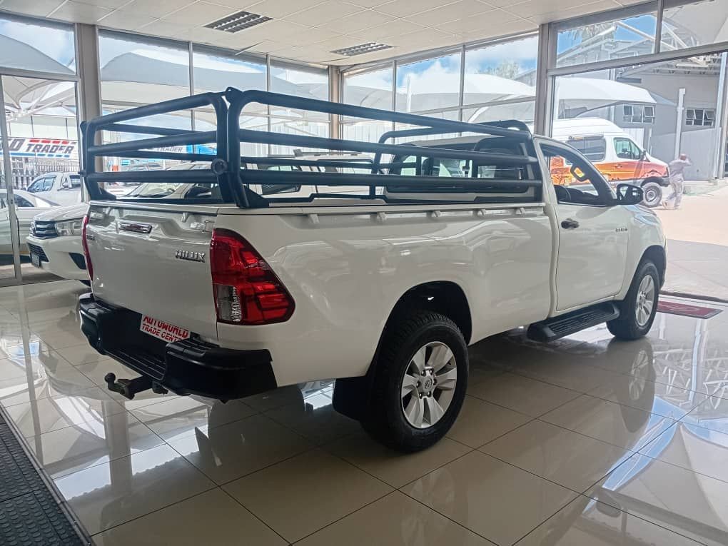 2020 Toyota Hilux photo 6