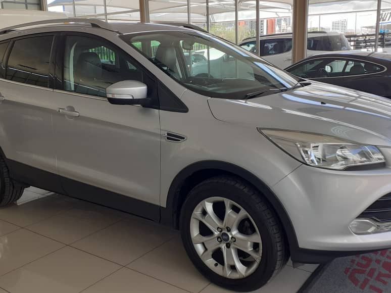 2015 Ford Kuga photo 3