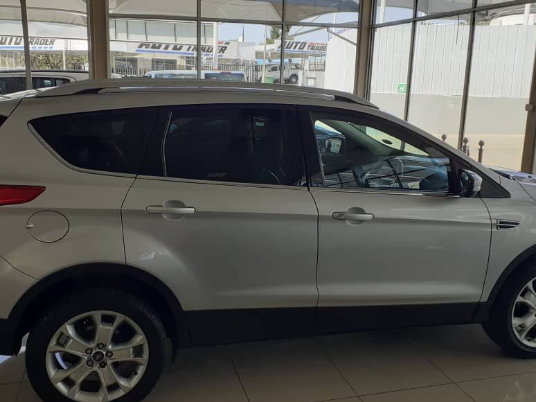 2015 Ford Kuga photo 8