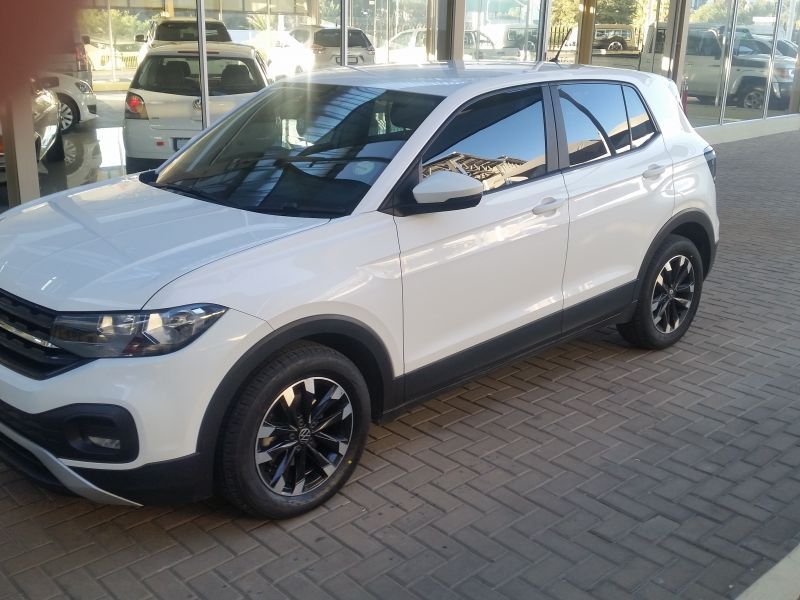 2020 Volkswagen T-Cross photo 1