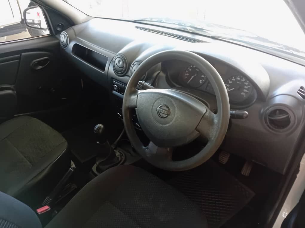2017 Nissan NP200 photo 7