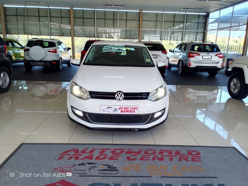 2012 Volkswagen Polo photo 1