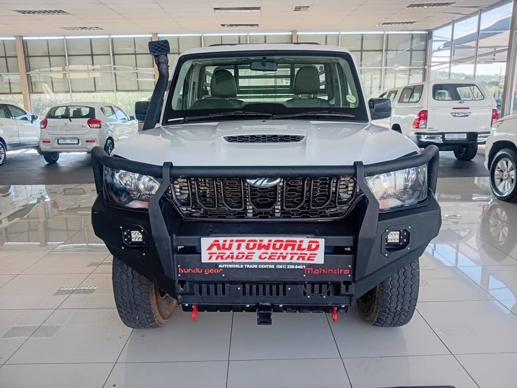 2022 Mahindra PIK UP photo 2