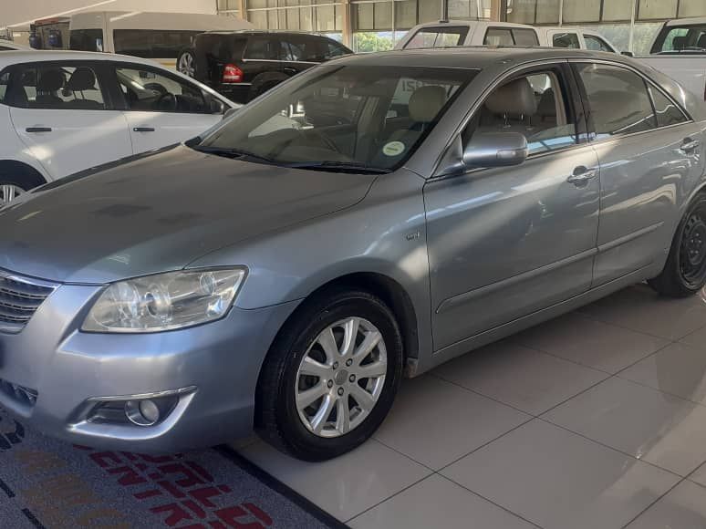 2010 Toyota Camry photo 4