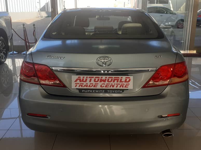 2010 Toyota Camry photo 6