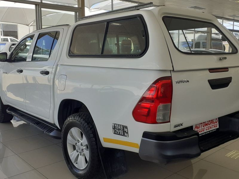 2017 Toyota Hilux photo 5