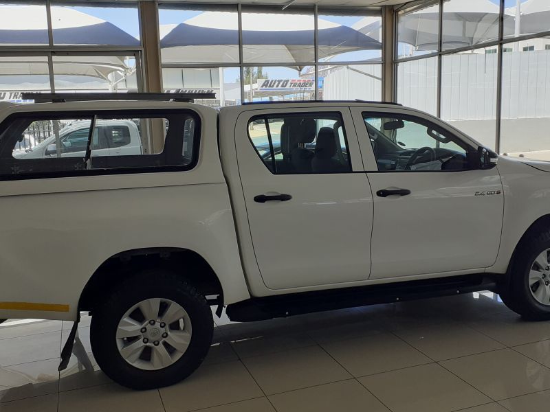 2017 Toyota Hilux photo 8