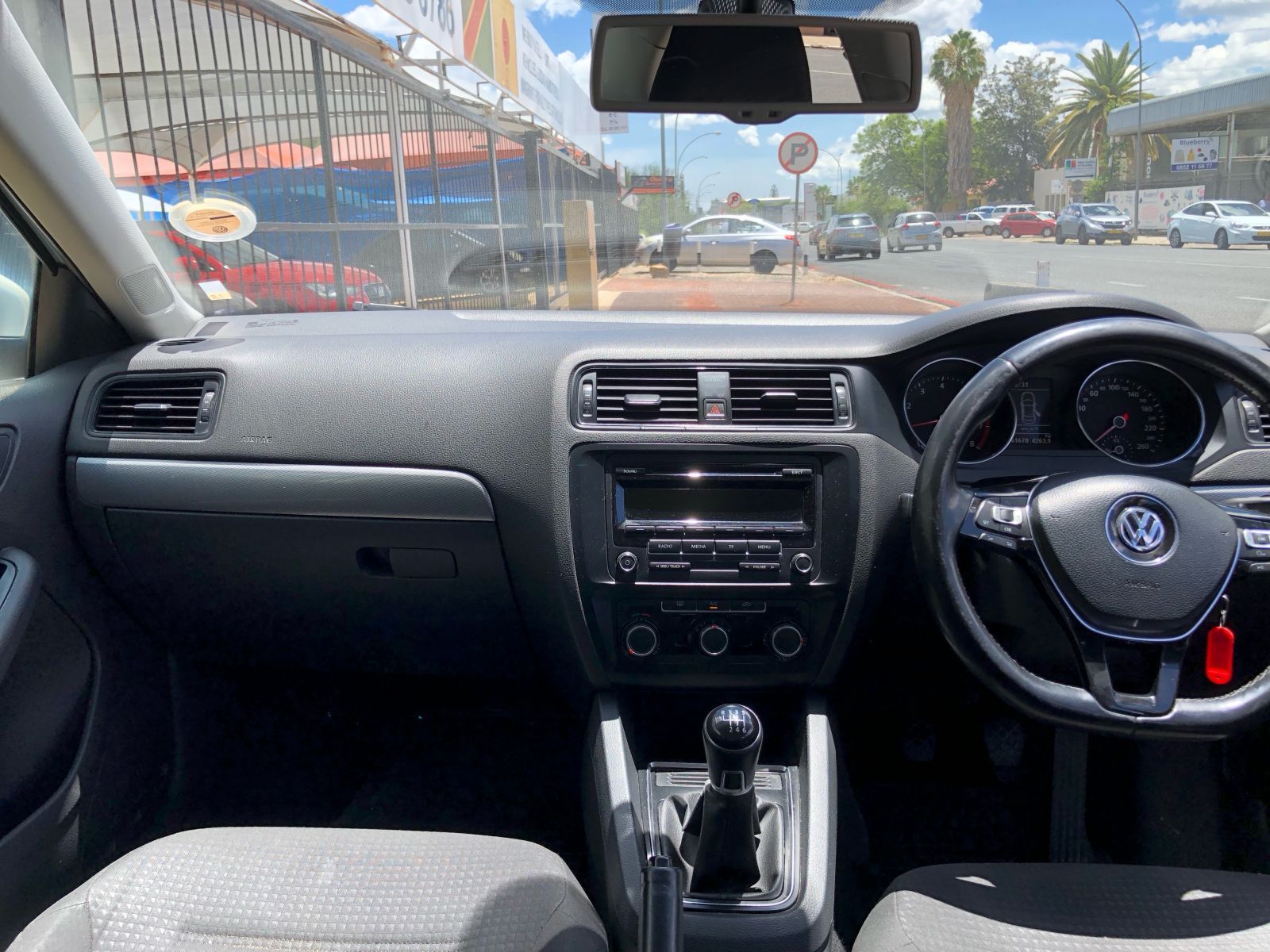 2015 Volkswagen Jetta photo 6