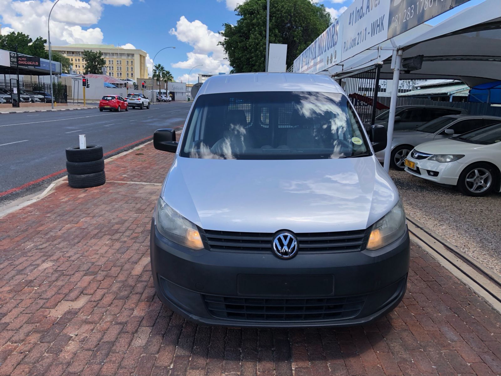 2012 Volkswagen Caddy photo 2