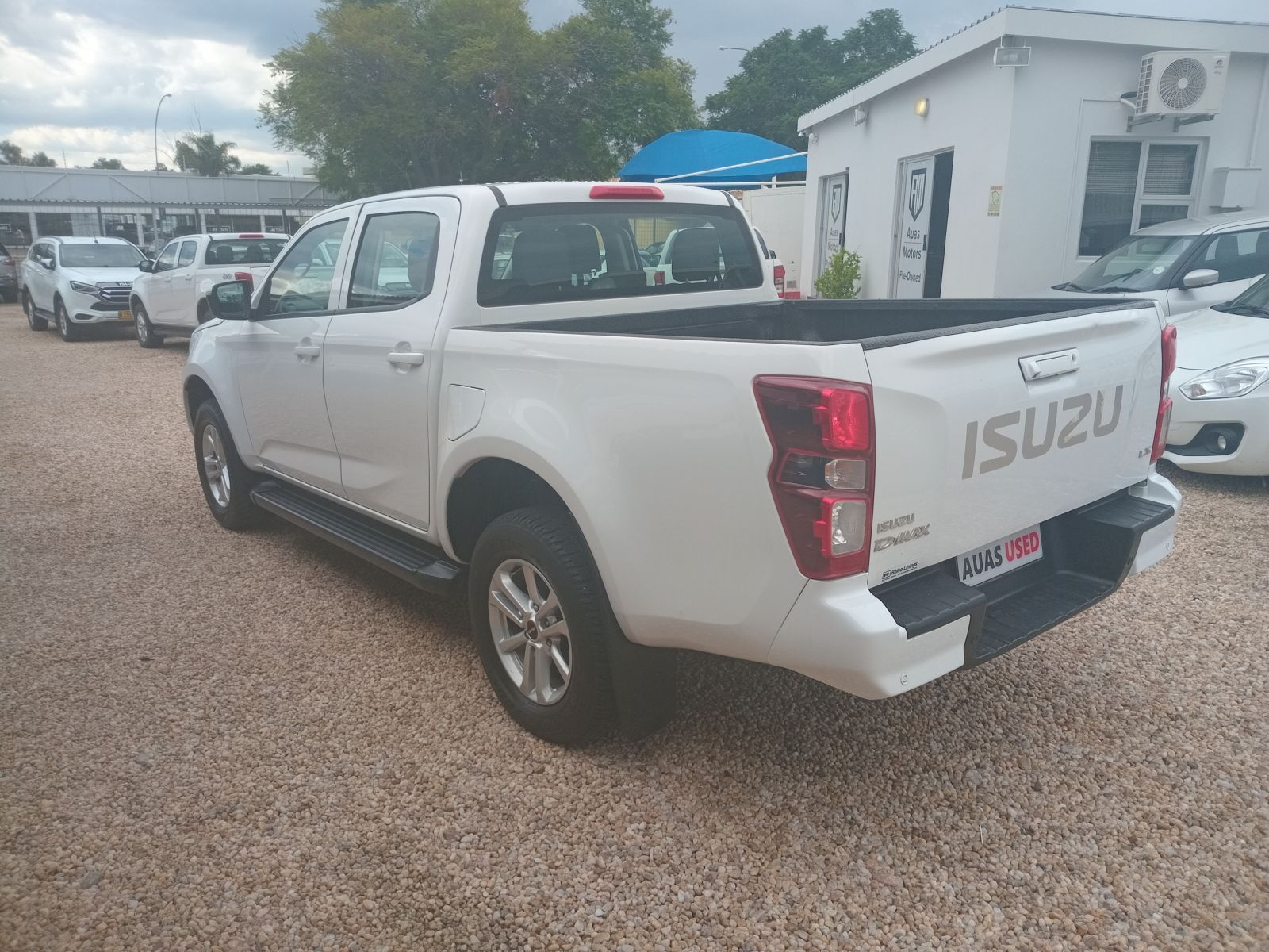 2022 Isuzu D-MAX photo 5