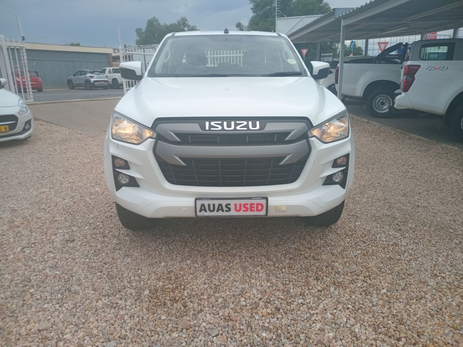 2022 Isuzu D-MAX photo 7