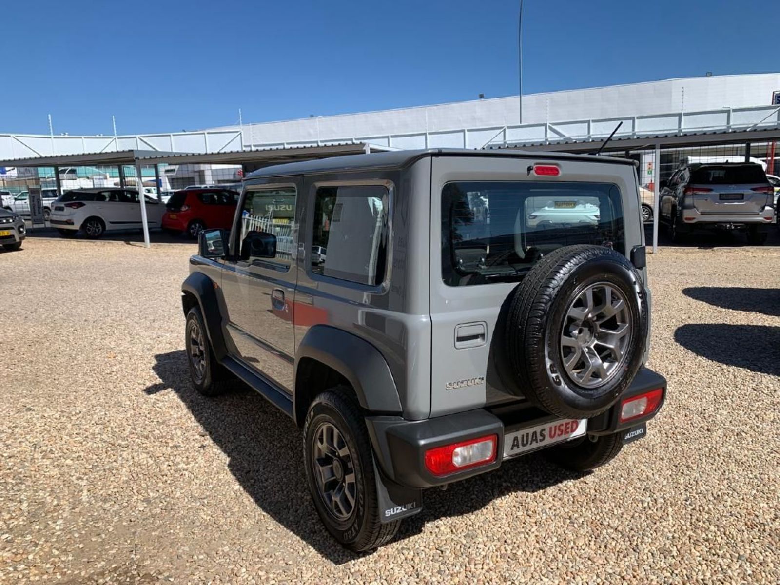 2019 Suzuki Jimny photo 2