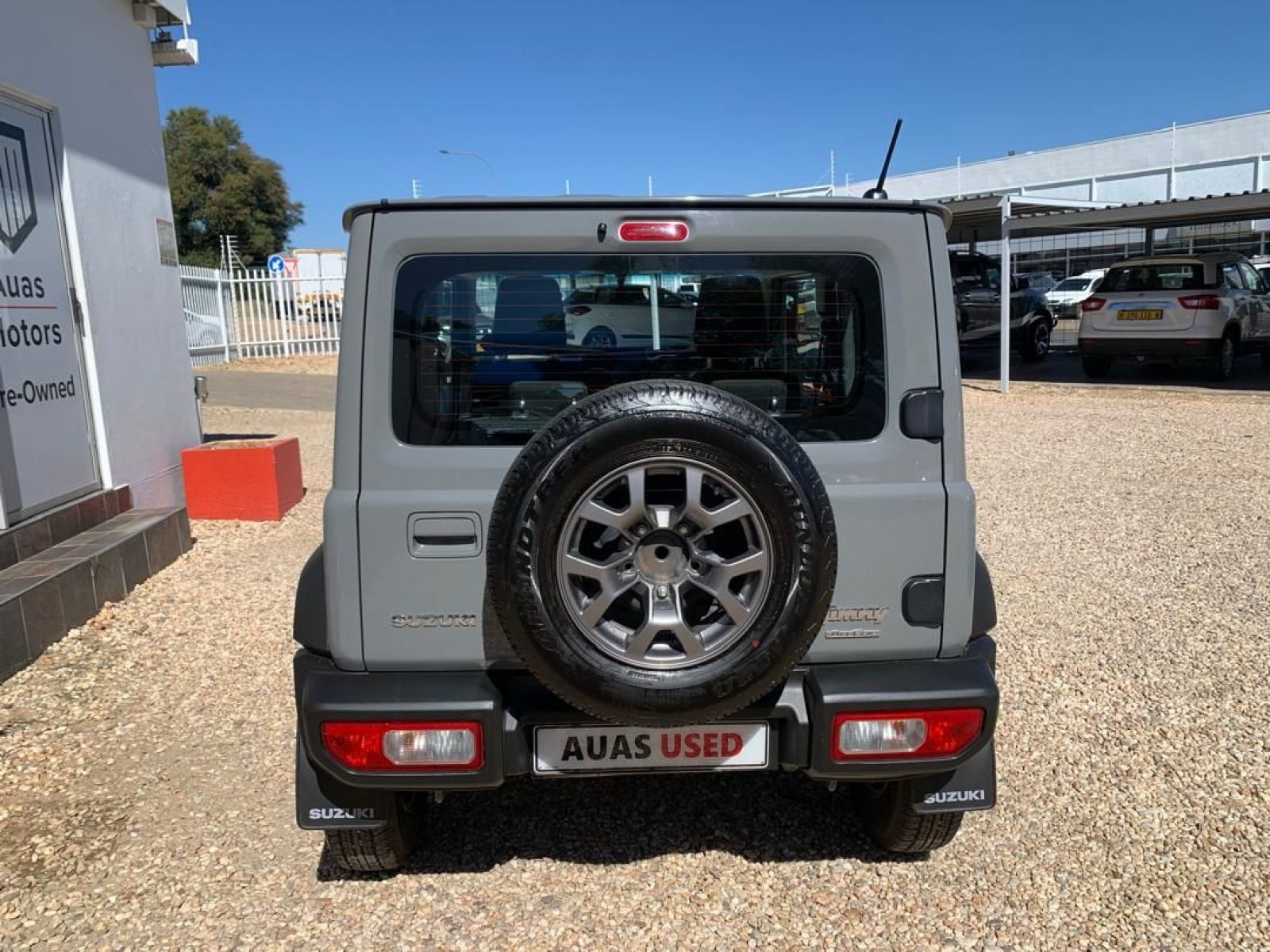 2019 Suzuki Jimny photo 3