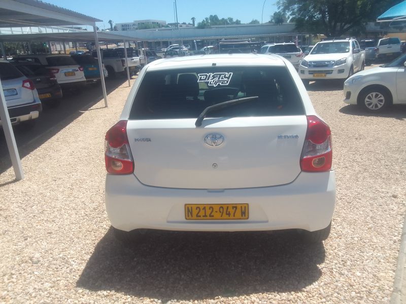 2019 Toyota Etios photo 4