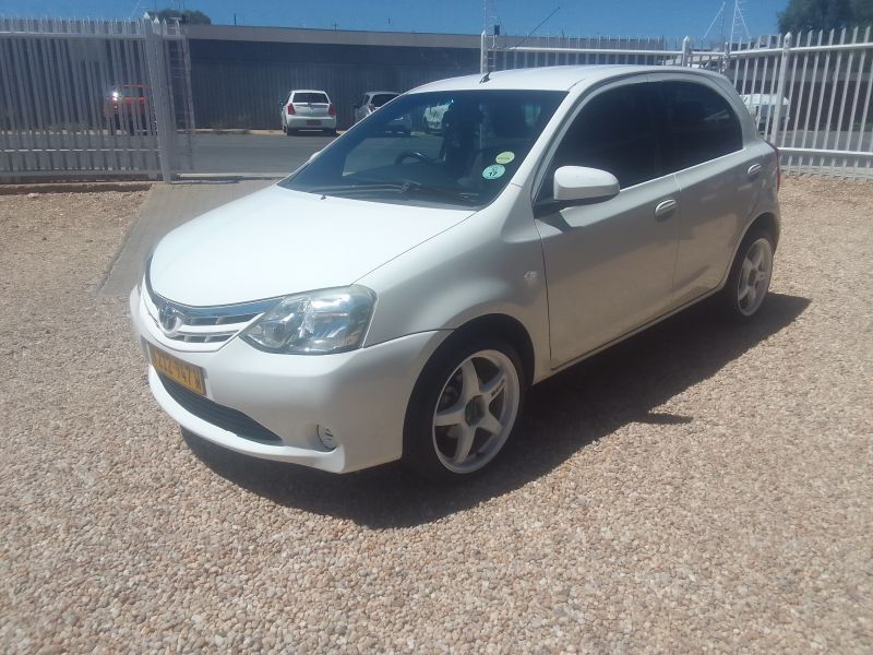 2019 Toyota Etios photo 6