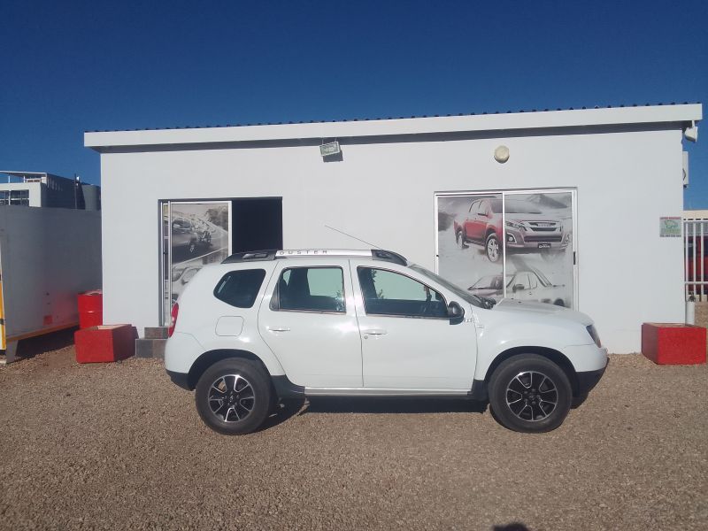 2017 Renault Duster photo 2