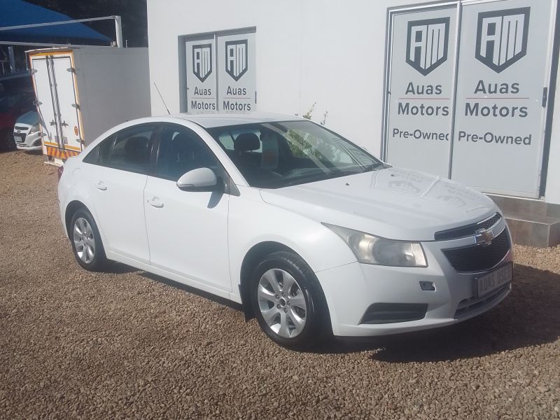 2015 Chevrolet Cruze photo 1