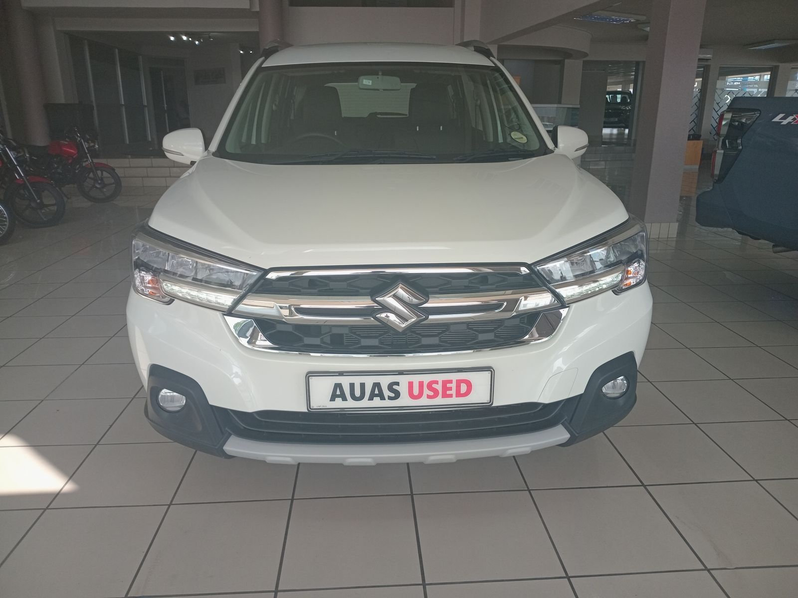 2024 Suzuki XL6 photo 2
