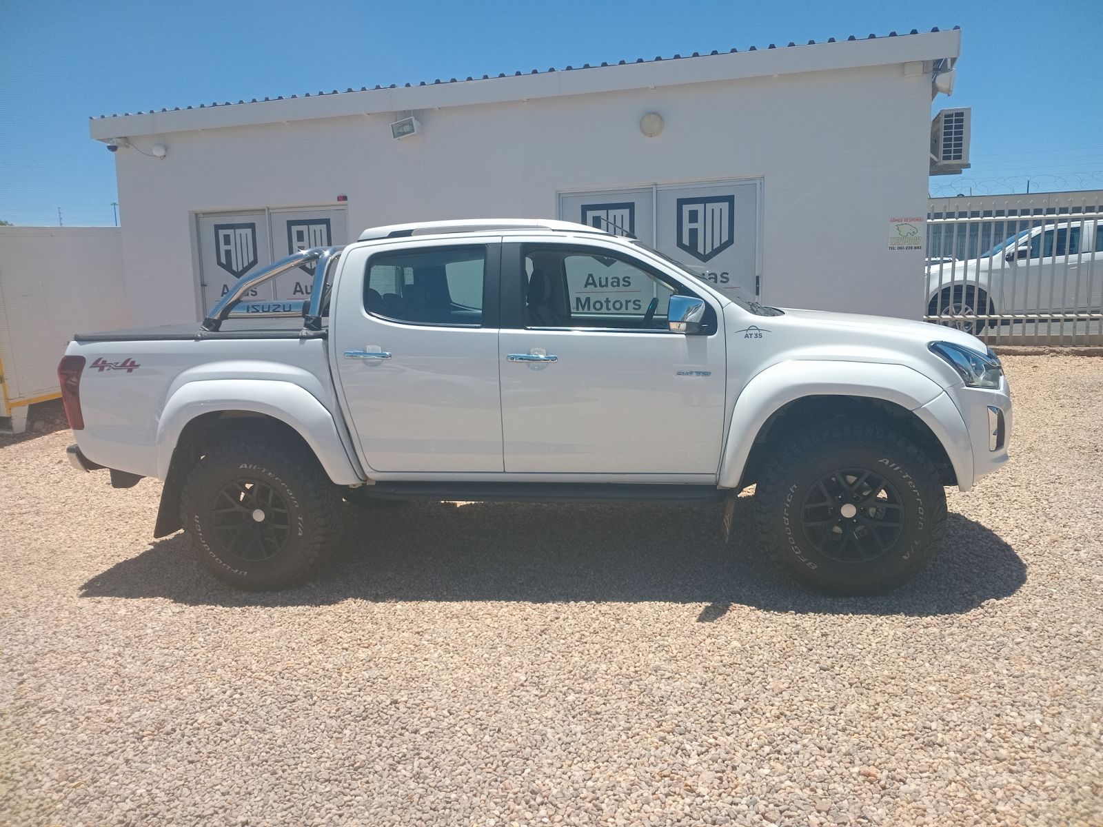 2021 Isuzu D-MAX photo 6