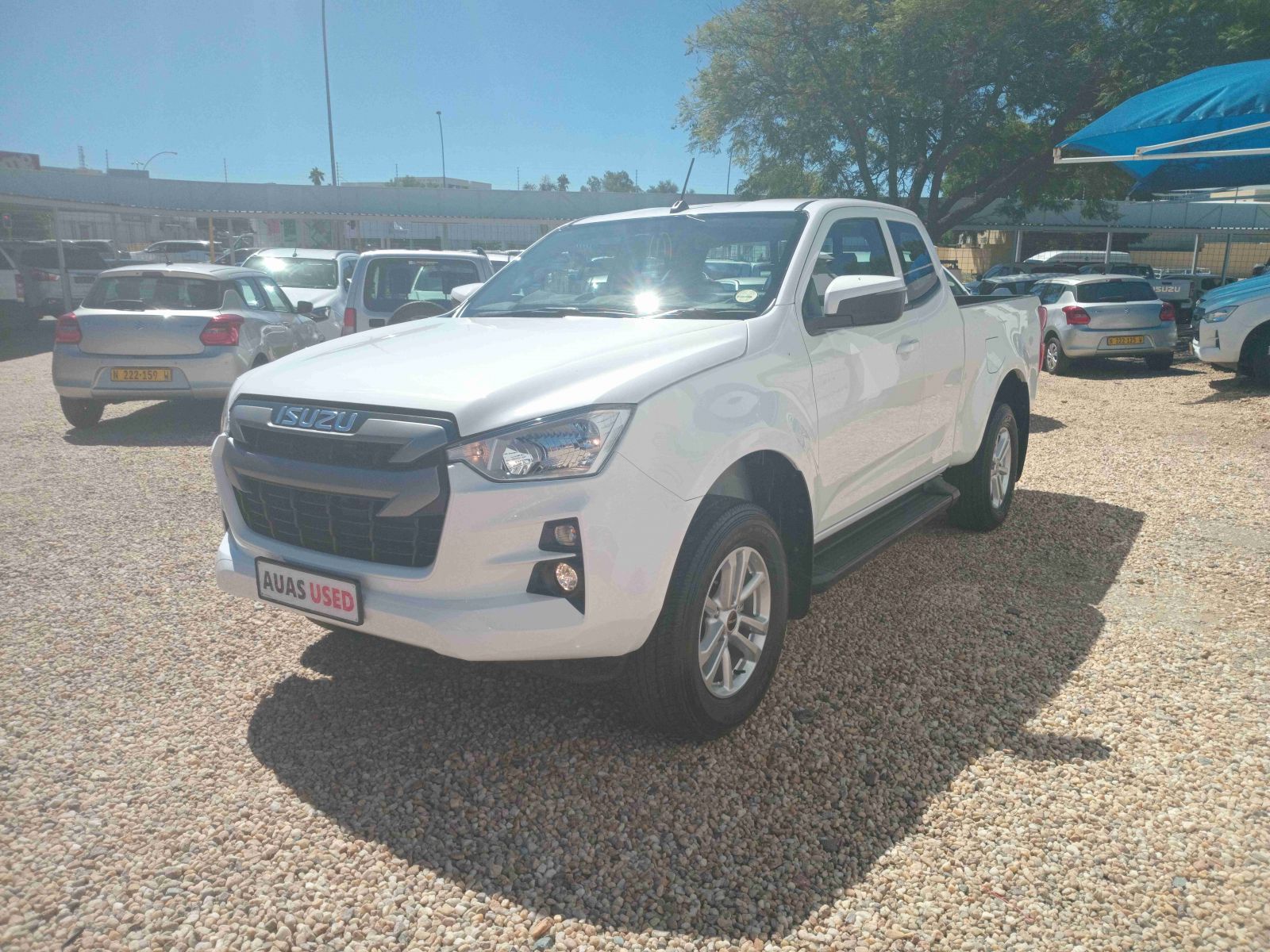 2024 Isuzu D-MAX photo 7