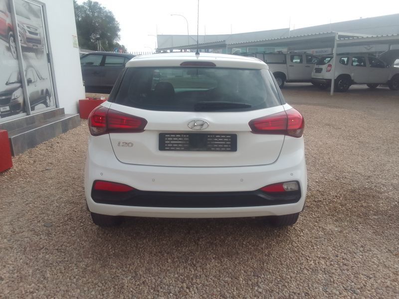 2021 Hyundai i20 photo 4