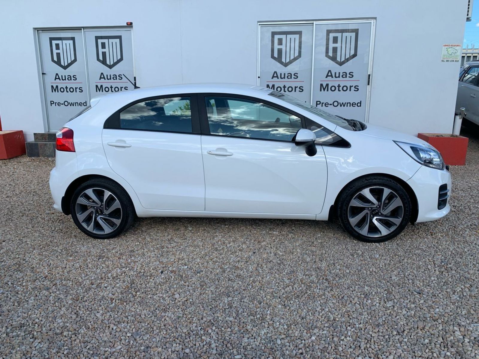 2015 Kia Rio photo 6