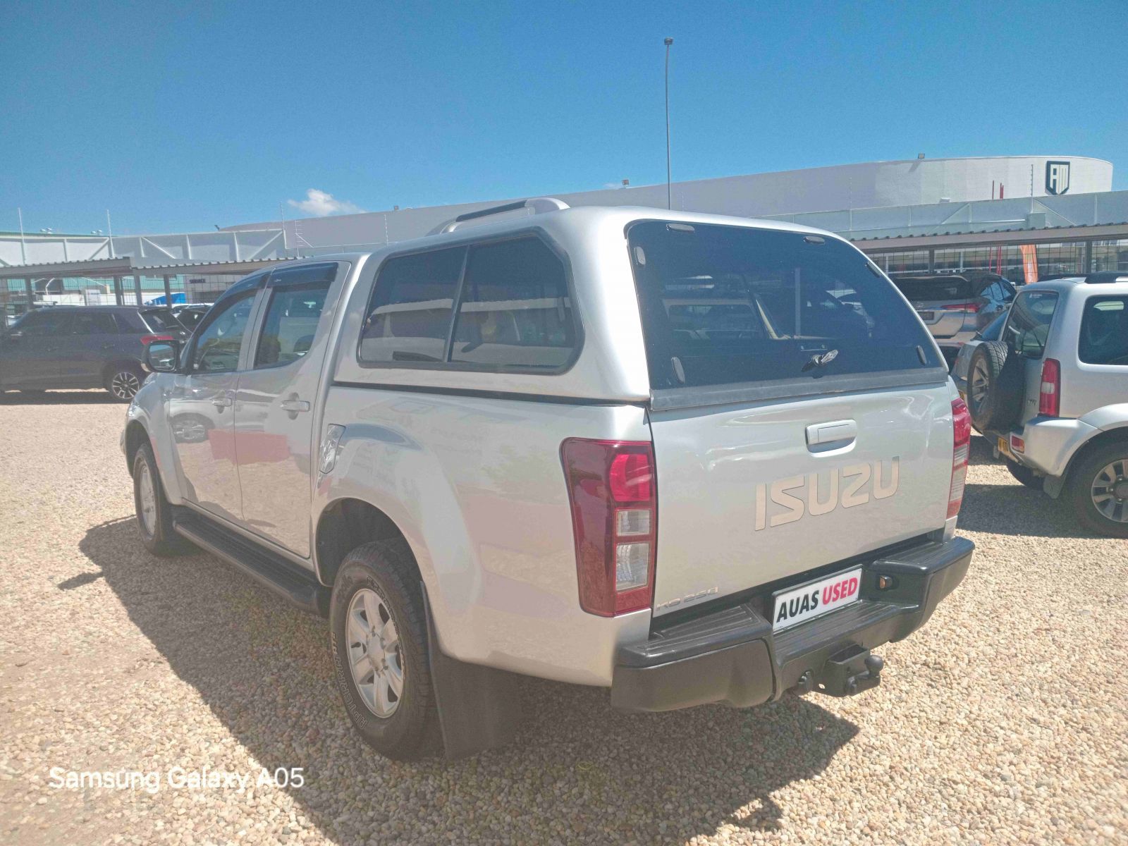 2015 Isuzu KB Series photo 6