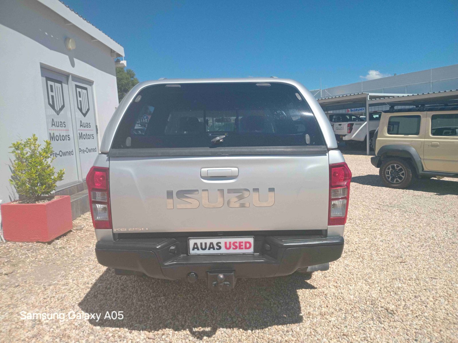 2015 Isuzu KB Series photo 7