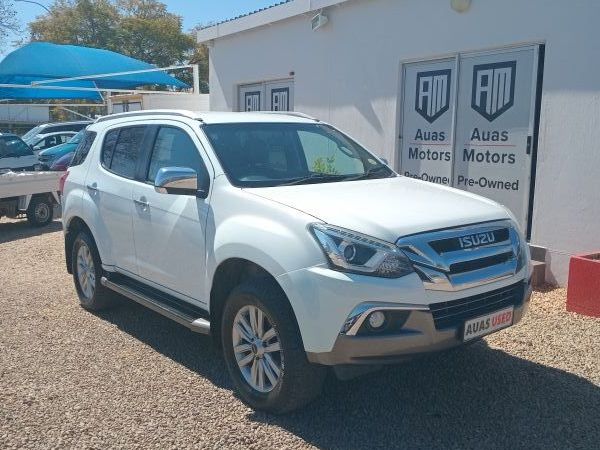 2019 Isuzu MU-X photo 1