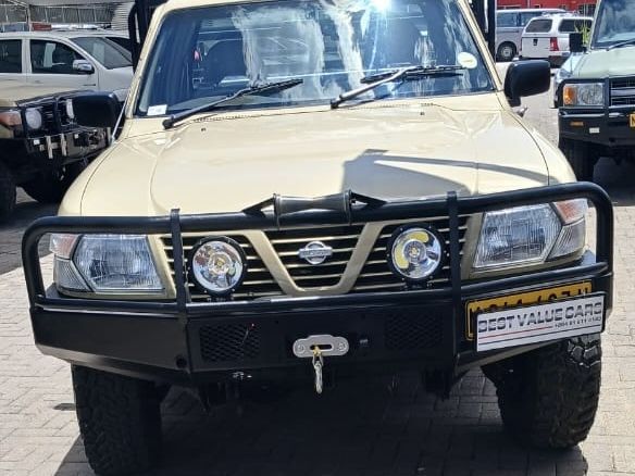 2008 Nissan Hardbody HP300 photo 2